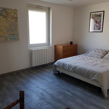 Appartement Rdc Avec Terrasse Epinac-les-Mines 外观 照片